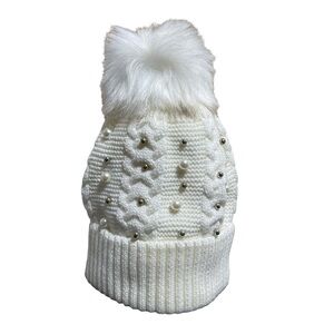 NWOT Pearl Encrusted Fleece Lined Knitted Hat With Pom-Pom Winter Outdoor Beanie